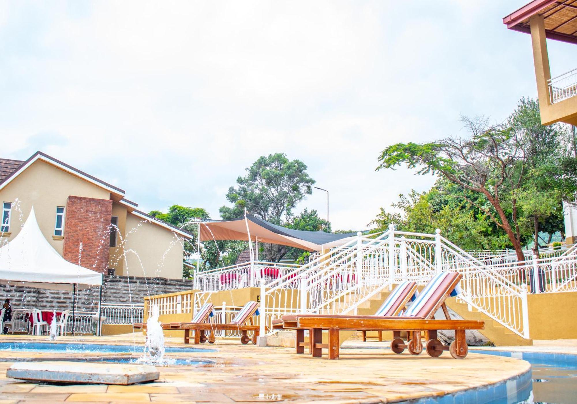 Angani Resorts & Spa Limited Shamenei エクステリア 写真
